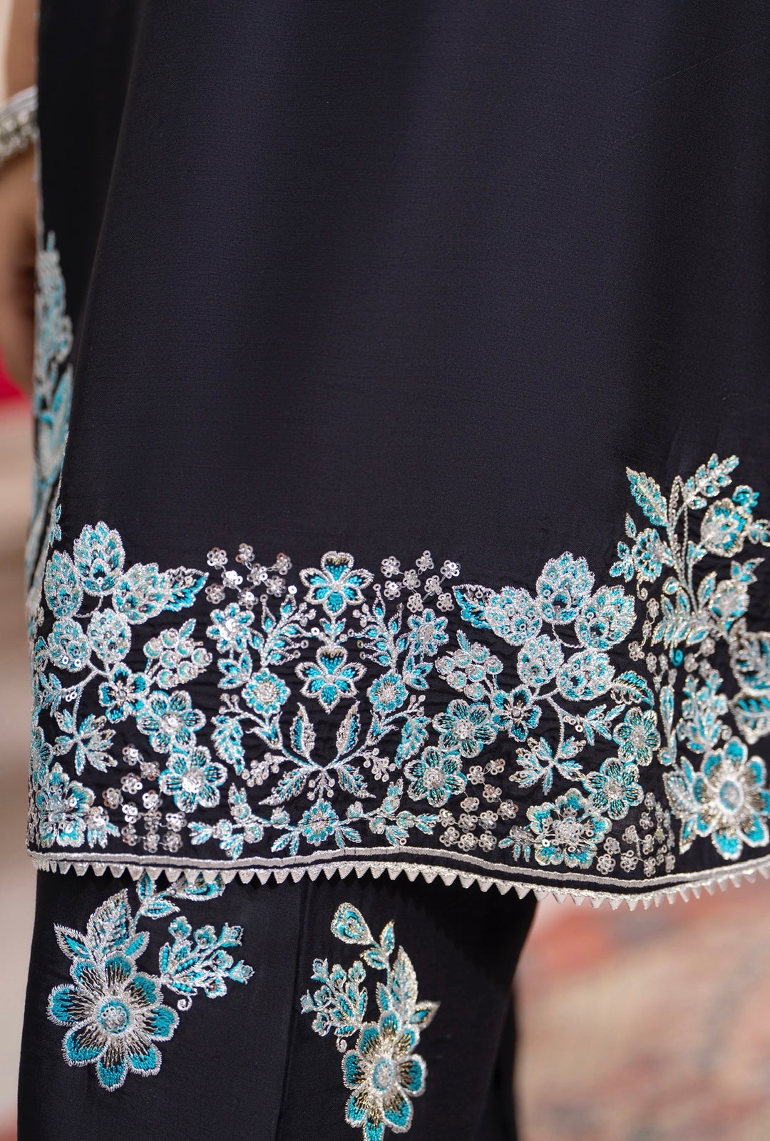 New 3 Pc Ready To Wear Embroidered Suit -Eid Collection  2026 - Raniya.H -RA91