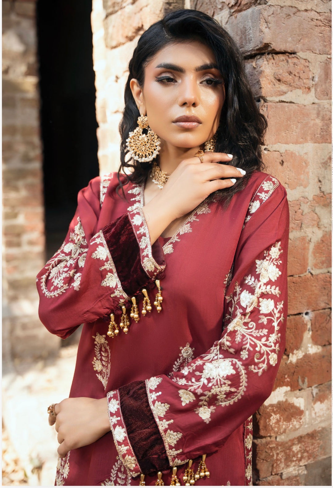 Threads Embroidered Ready To Wear Suit - Festive Wear 2026 - TT404