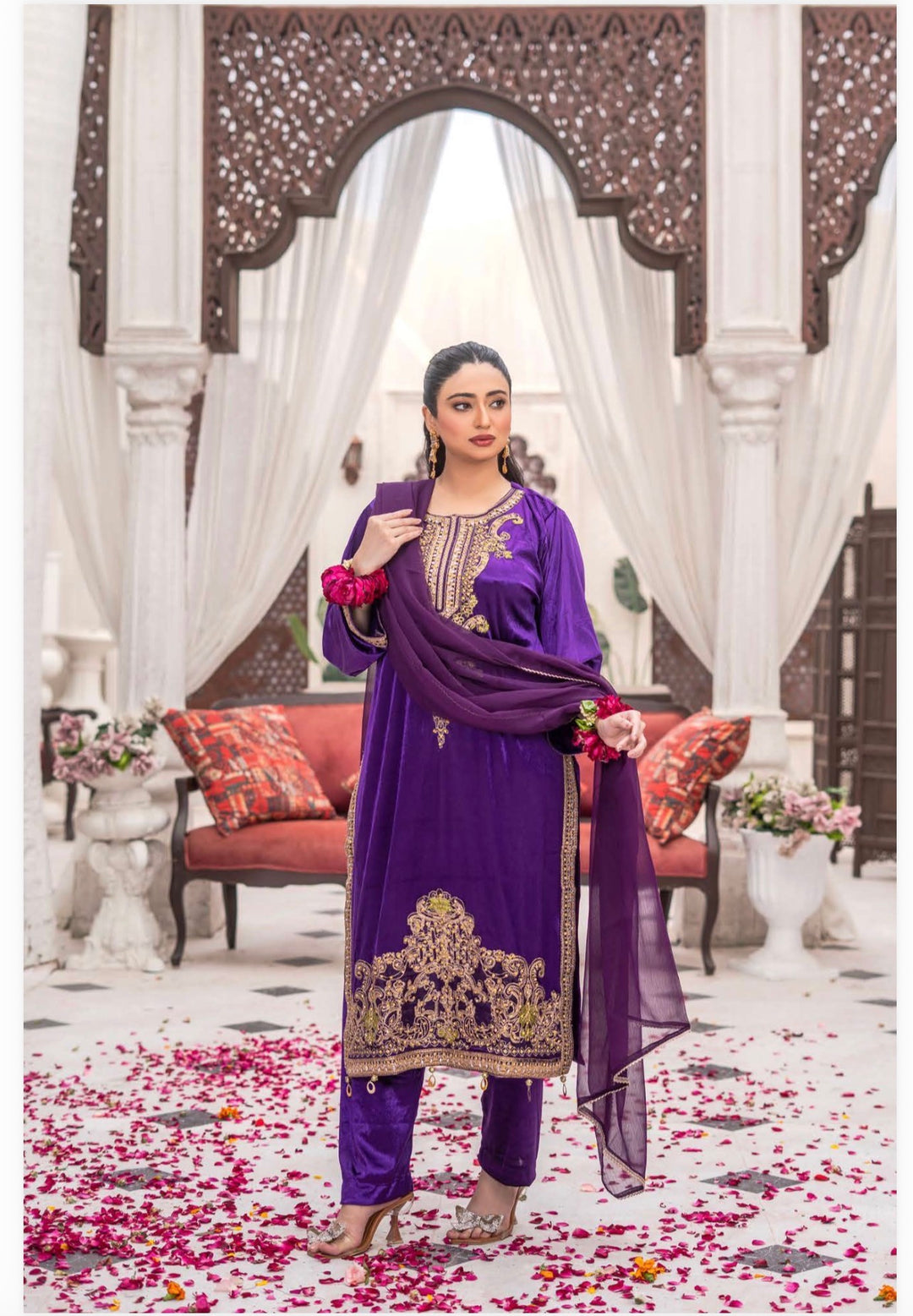 3 Pc Ready To Wear Fully Embroidered  Valvet Suit With Chiffon Dupatta - TT-51-