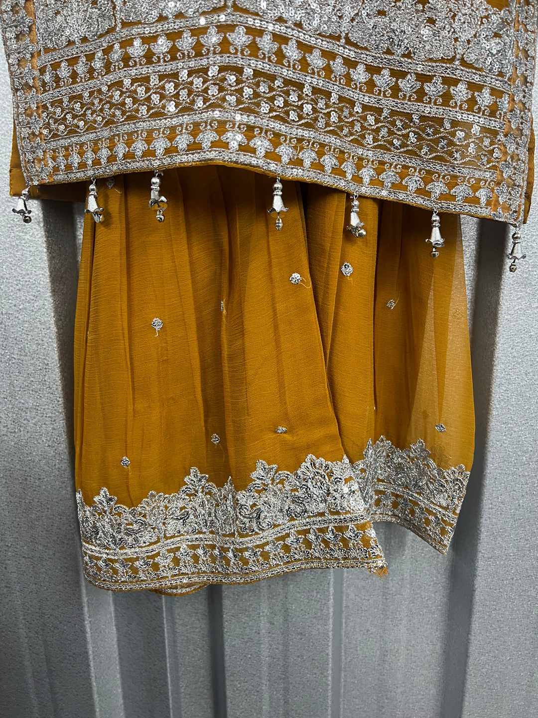 2 Pc Ready To Wear Suit