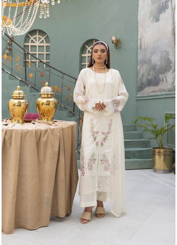 Branded 3 Pc Ready To Wear Suit - Chicken Kari Embroidered Suit (Winter Collection)