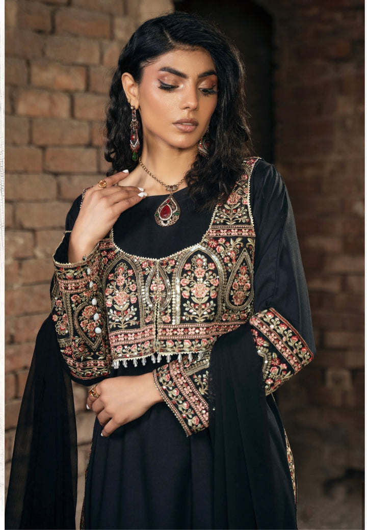 Threads Embroidered Ready To Wear Suit - Shrug Style - Festive Wear 2026 - TT4100