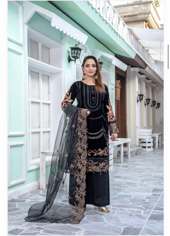 Branded 3 Pc Ready To Wear Velvet Suit - High Quality Suit - TT-32-