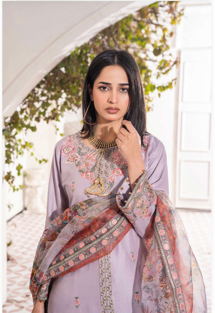 Haya " Embroidered Suit | 2026 Asian Clothes | Eid Collection RAN14