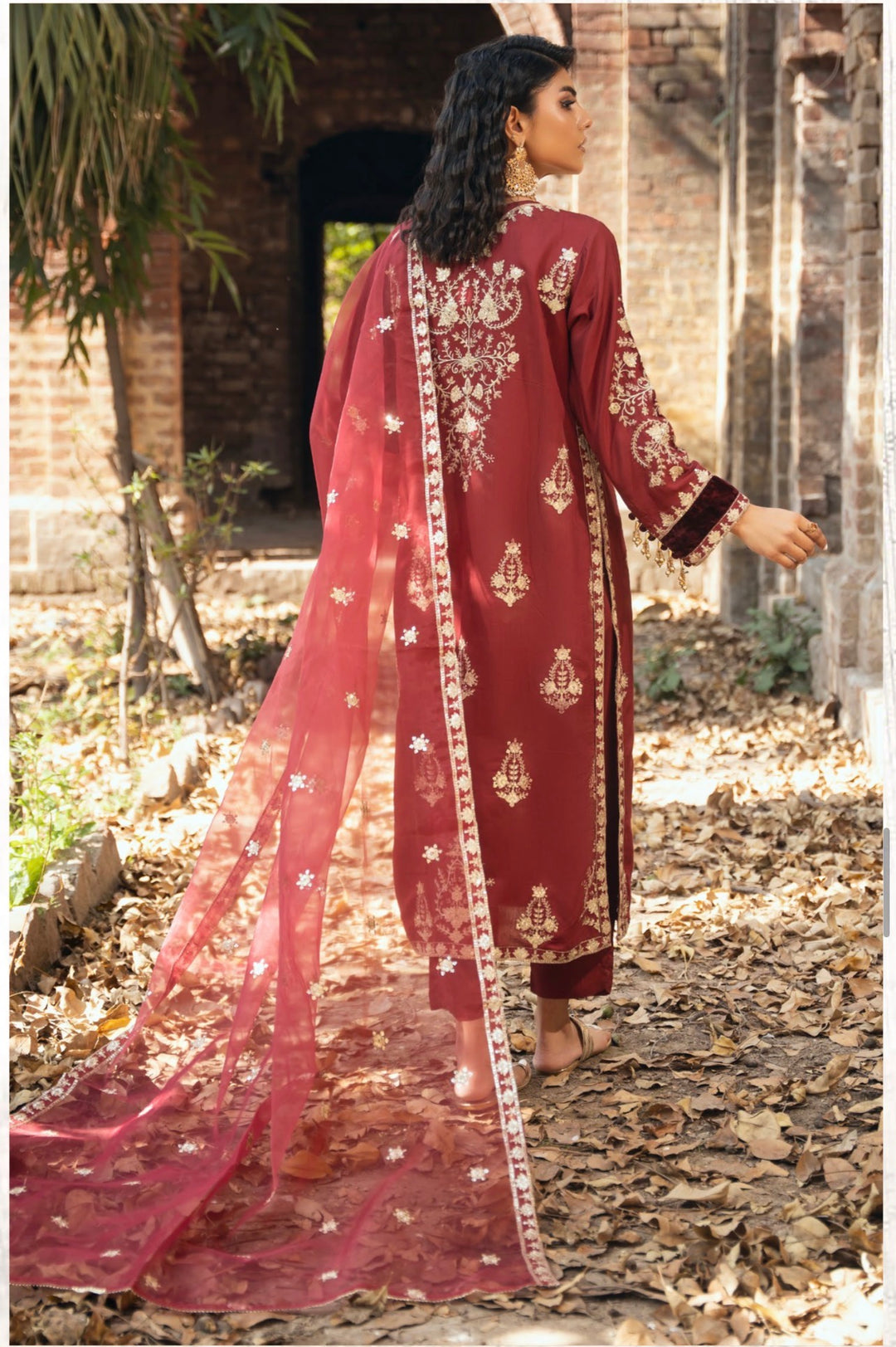 Threads Embroidered Ready To Wear Suit - Festive Wear 2026 - TT404