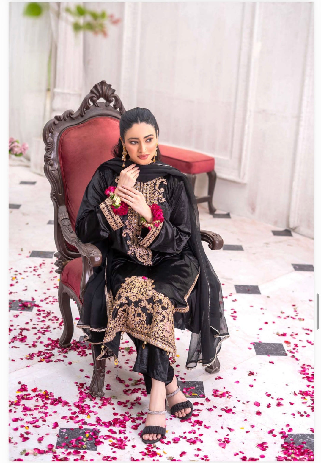 3 Pc Ready To Wear Fully Embroidered  Valvet Suit With Chiffon Dupatta - TT-53