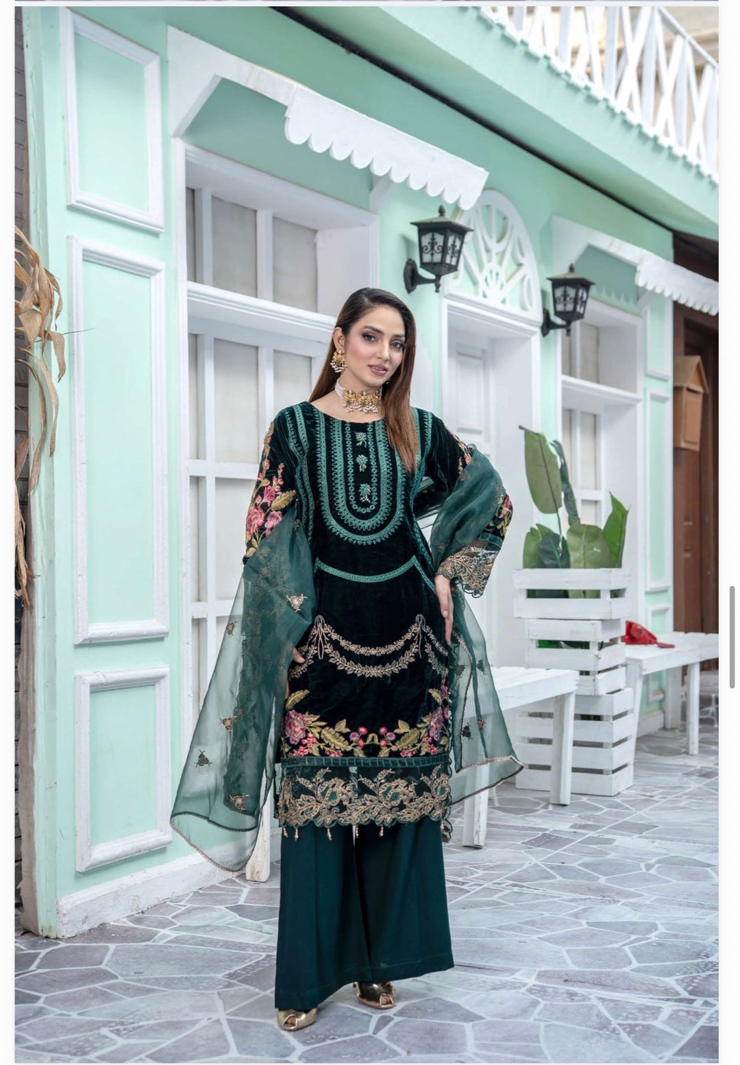 Branded 3 Pc Ready To Wear Velvet Suit - High Quality Suit - TT-33-