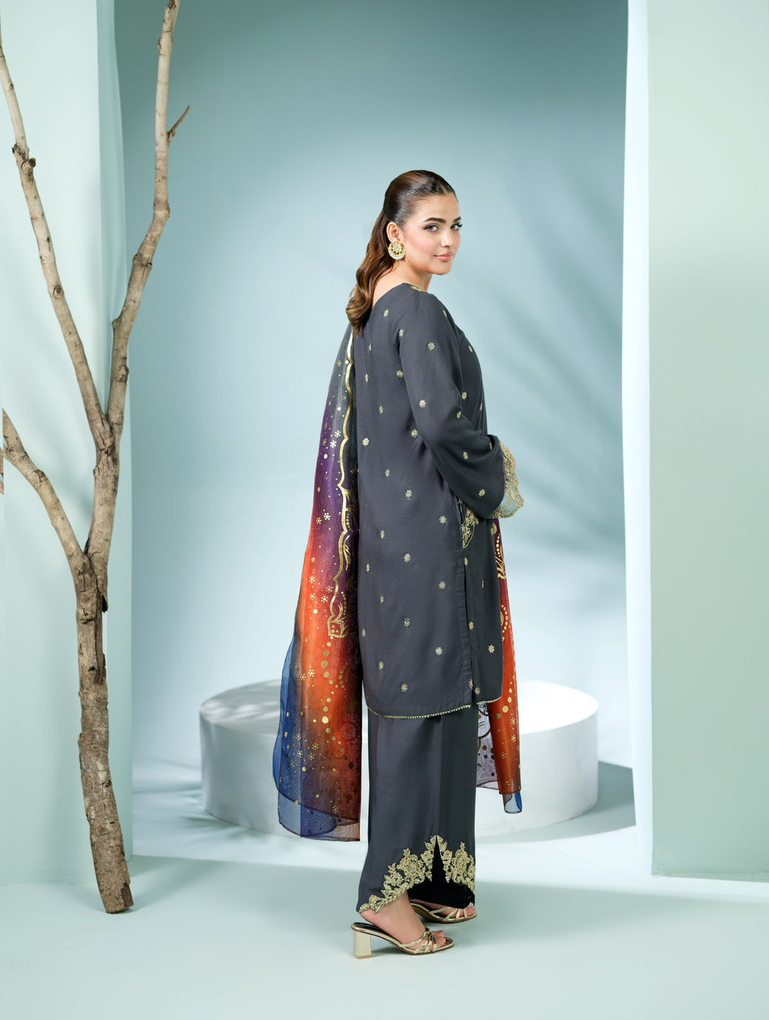 3 Pc Ready To Wear Embroidered Jet Air Soft Khaddar  Suit -HE21-
