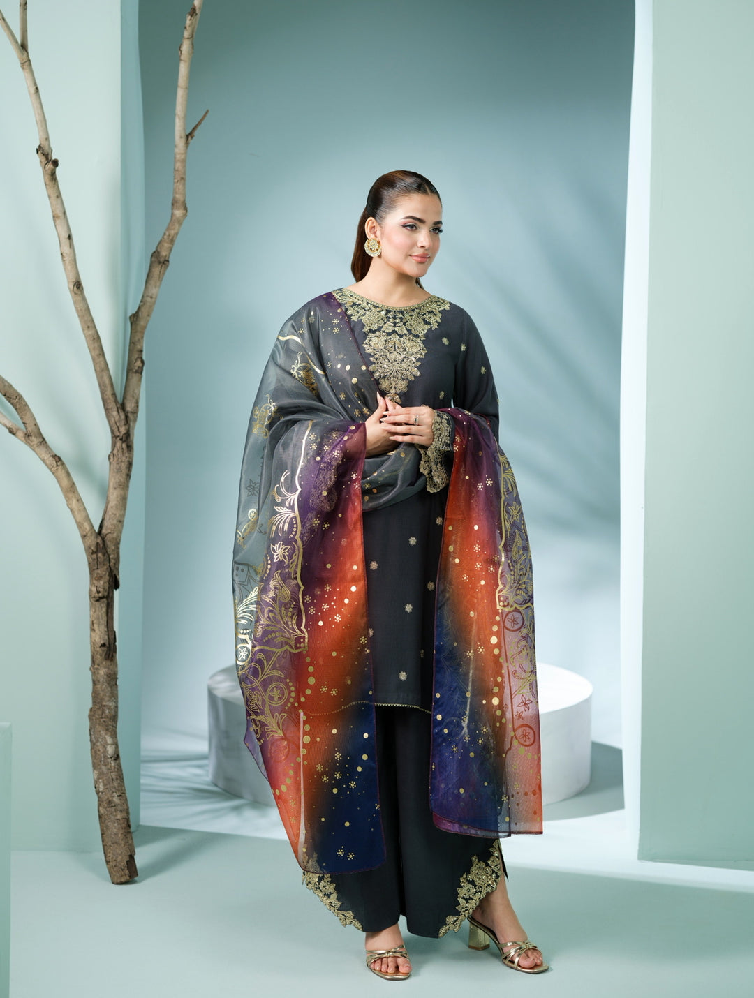 3 Pc Ready To Wear Embroidered Jet Air Soft Khaddar  Suit -HE21-