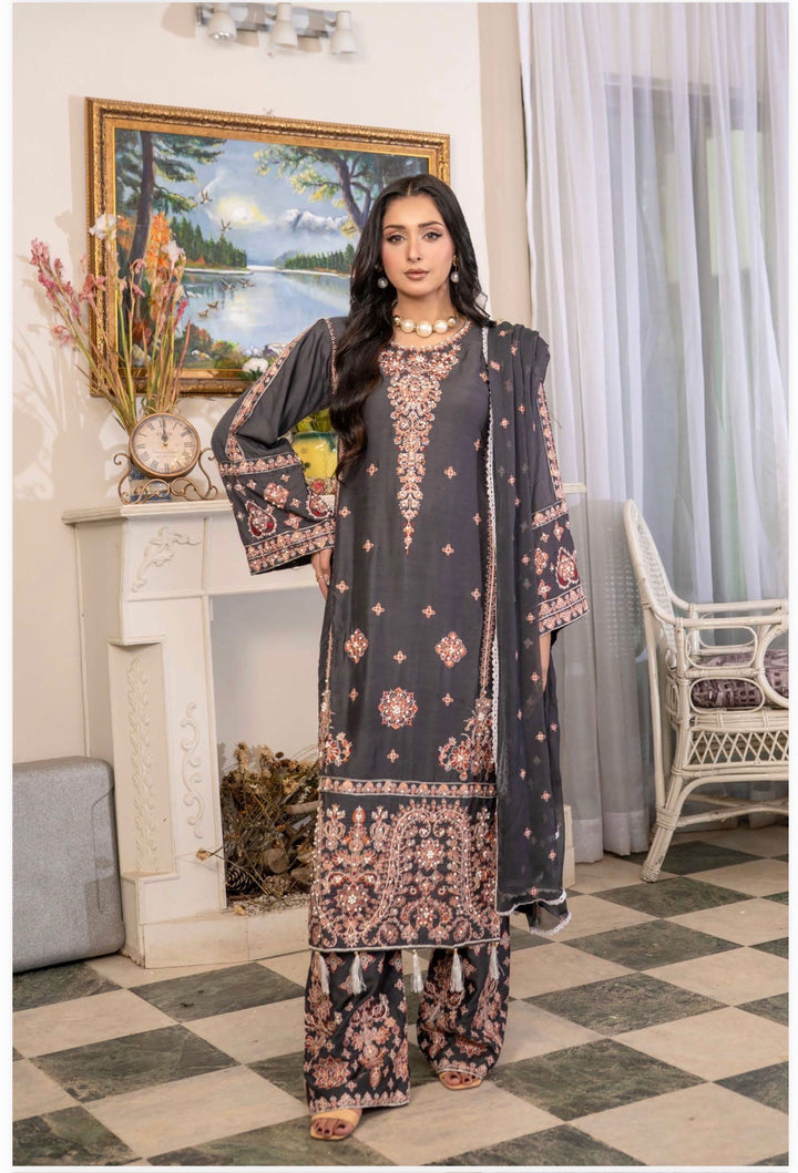 New 3 Pc Ready To Wear Luxury  Embroidered Suit- Hussain Rehar Inspired Eid Collection 2026 -- TT13