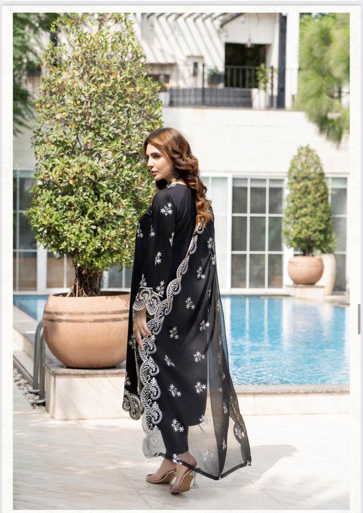 3 Pc Ready To Wear -Fully Embroidered Linen Suit -Raniya.H -RA-115-
