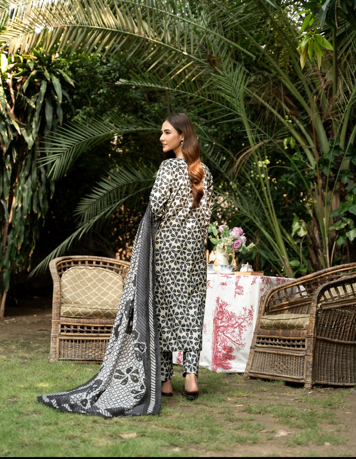 Branded  3 Piece  Ready To Wear Suit -Lawn Suit