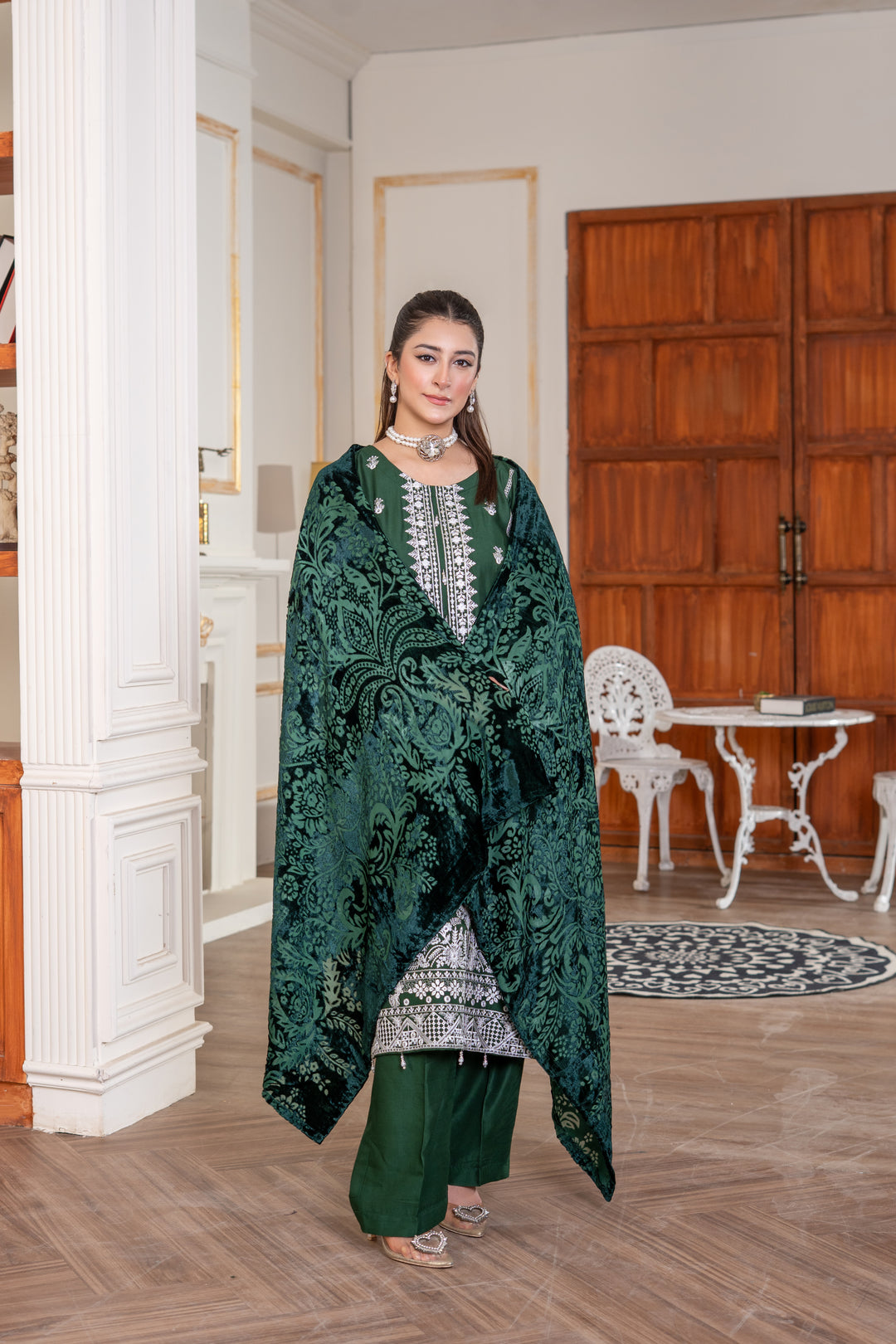 3 Piece Ready To Wear Embroidered Linen Suit With Plachi  Shawl -TT-12-