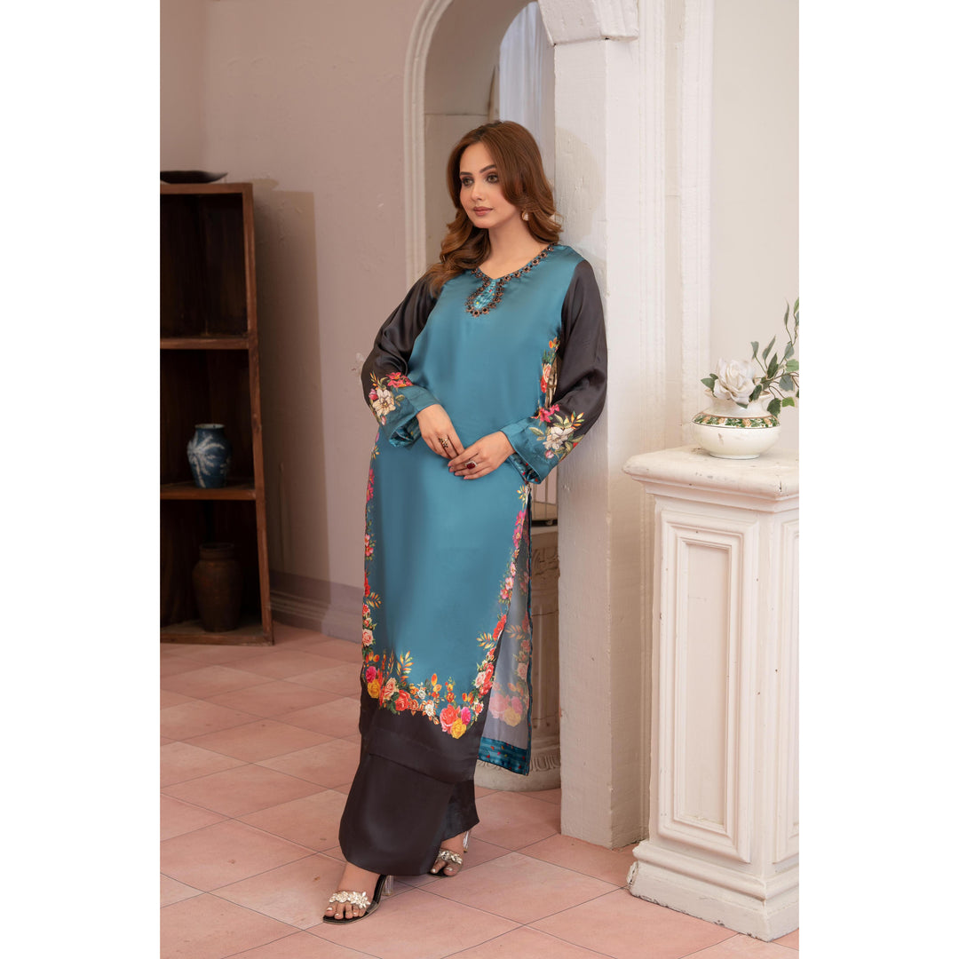 Ready To  Wear Suit (Farshi Shalwar)