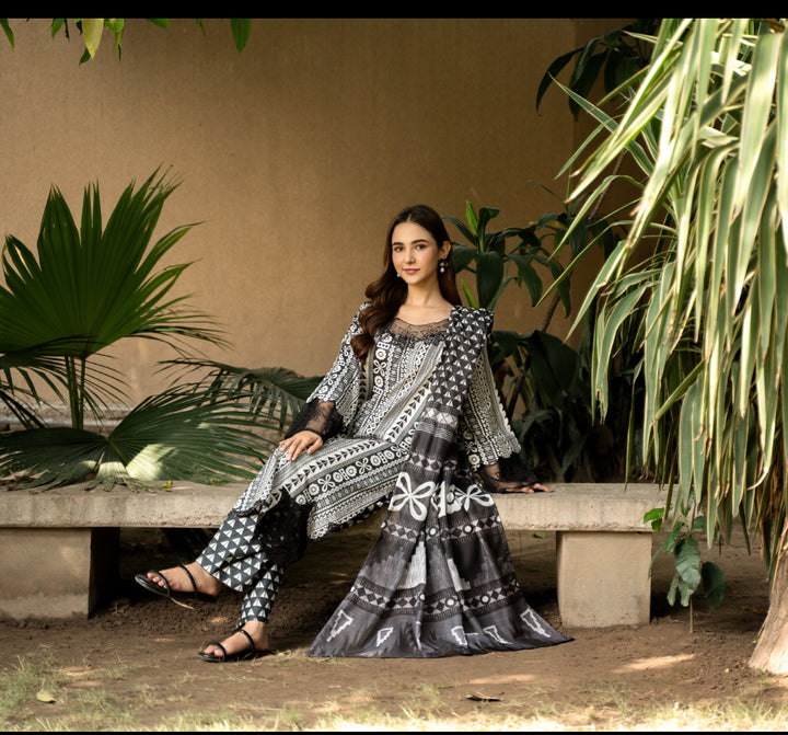 Branded  3 Piece  Ready To Wear Suit -Lawn Suit