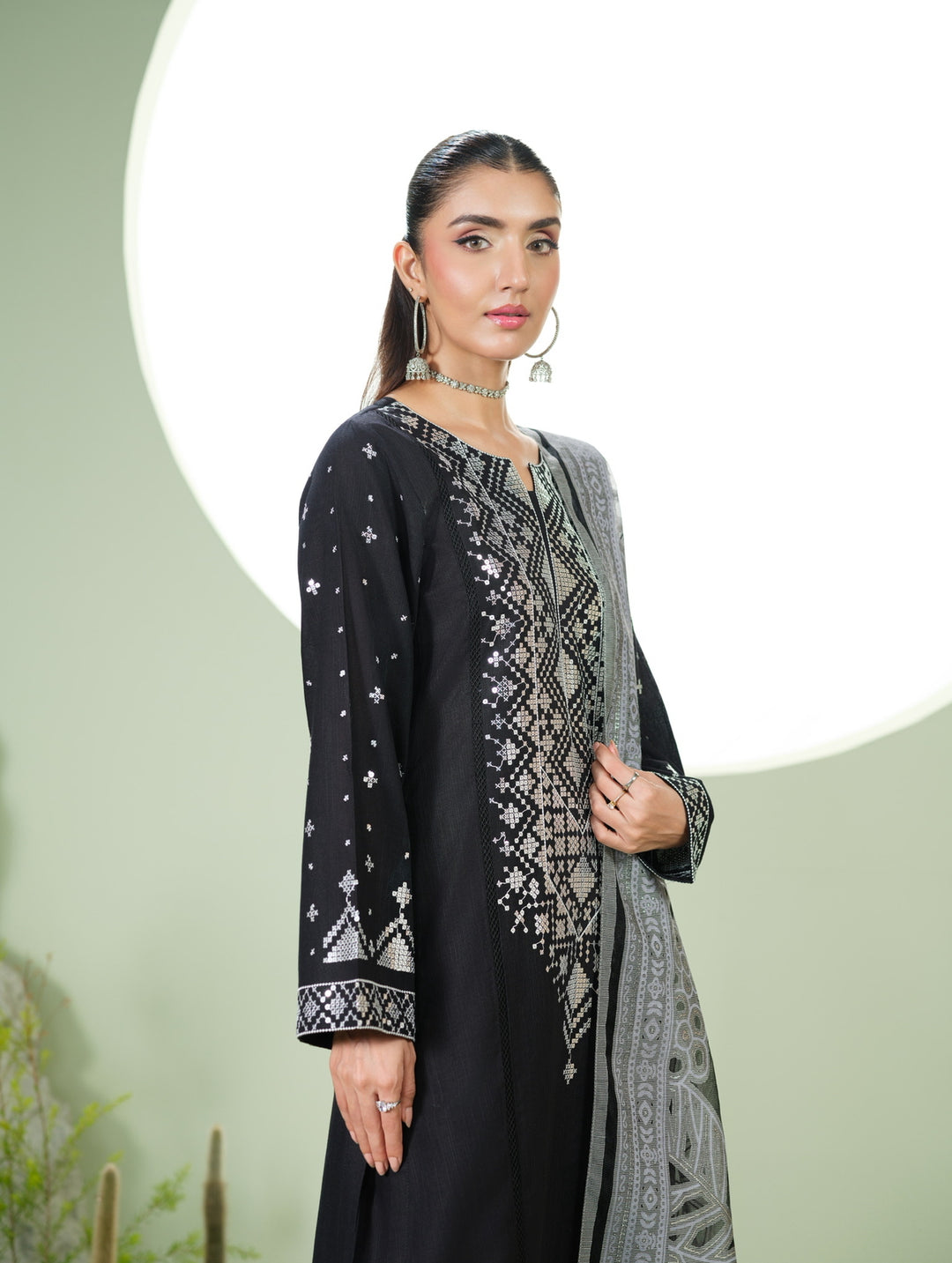 3 Pc Ready To Wear Embroidered  Khaddar Suit -HE62-