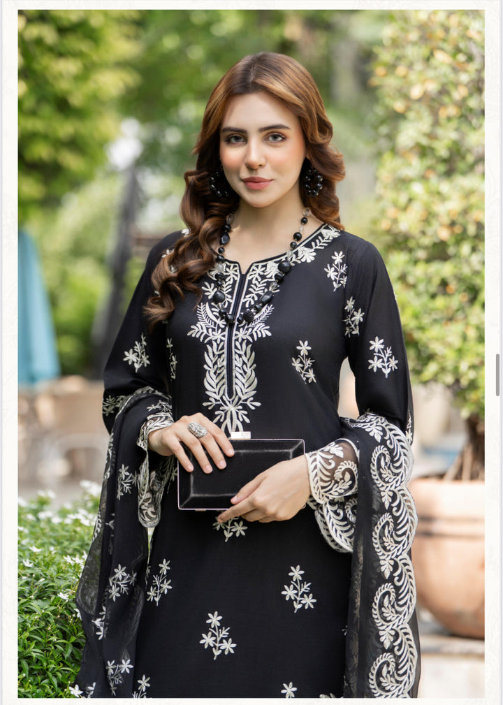 3 Pc Ready To Wear -Fully Embroidered Linen Suit -Raniya.H -RA-115-