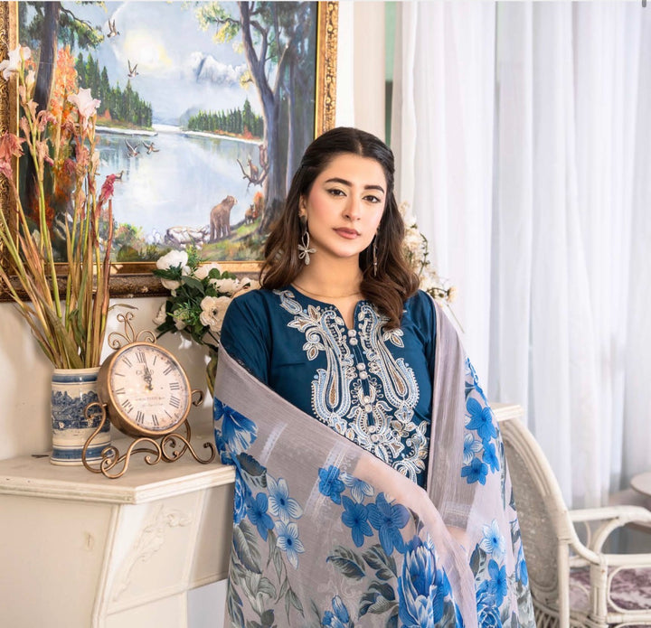 New 3 Pc Ready To Wear Luxury  Embroidered Suit- Maria B Inspired Eid Collection 2026 -- TT-31