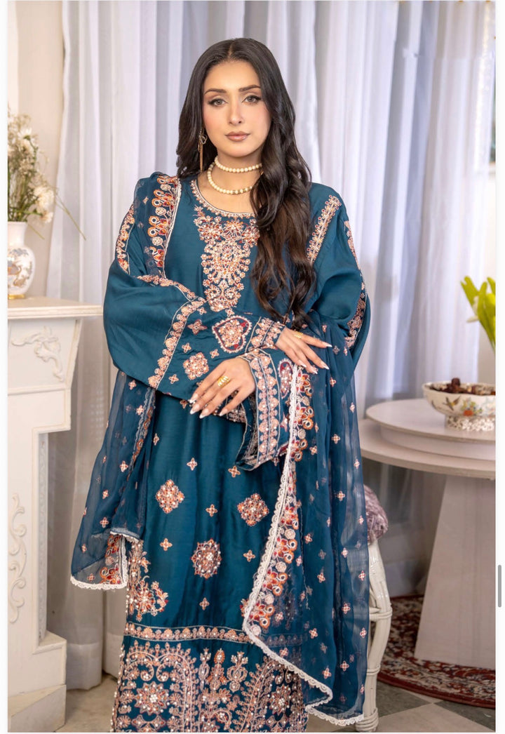 New 3 Pc Ready To Wear Luxury  Embroidered Suit- Hussain Rehar Inspired Eid Collection 2026 -- TT12