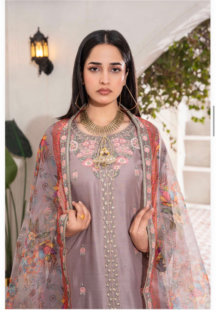 Haya " Embroidered Suit | 2026 Asian Clothes | Eid Collection RAN11