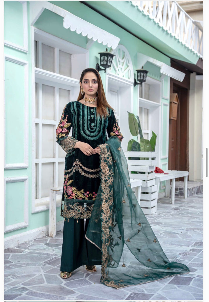 Branded 3 Pc Ready To Wear Velvet Suit - High Quality Suit - TT-33-