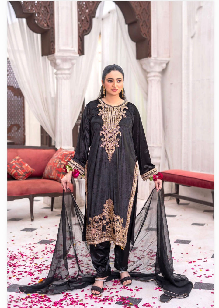 3 Pc Ready To Wear Fully Embroidered  Valvet Suit With Chiffon Dupatta - TT-53