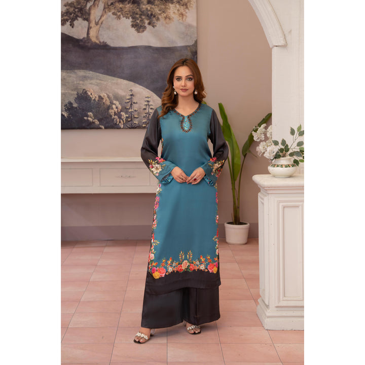 Ready To  Wear Suit (Farshi Shalwar)